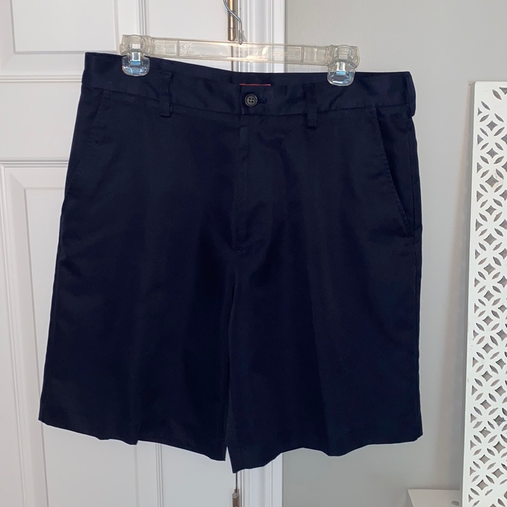 Izod Golf Shorts. Classic Navy.